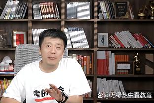 身披9.58号球衣出战！博尔特晒与小罗寒暄视频：传奇！